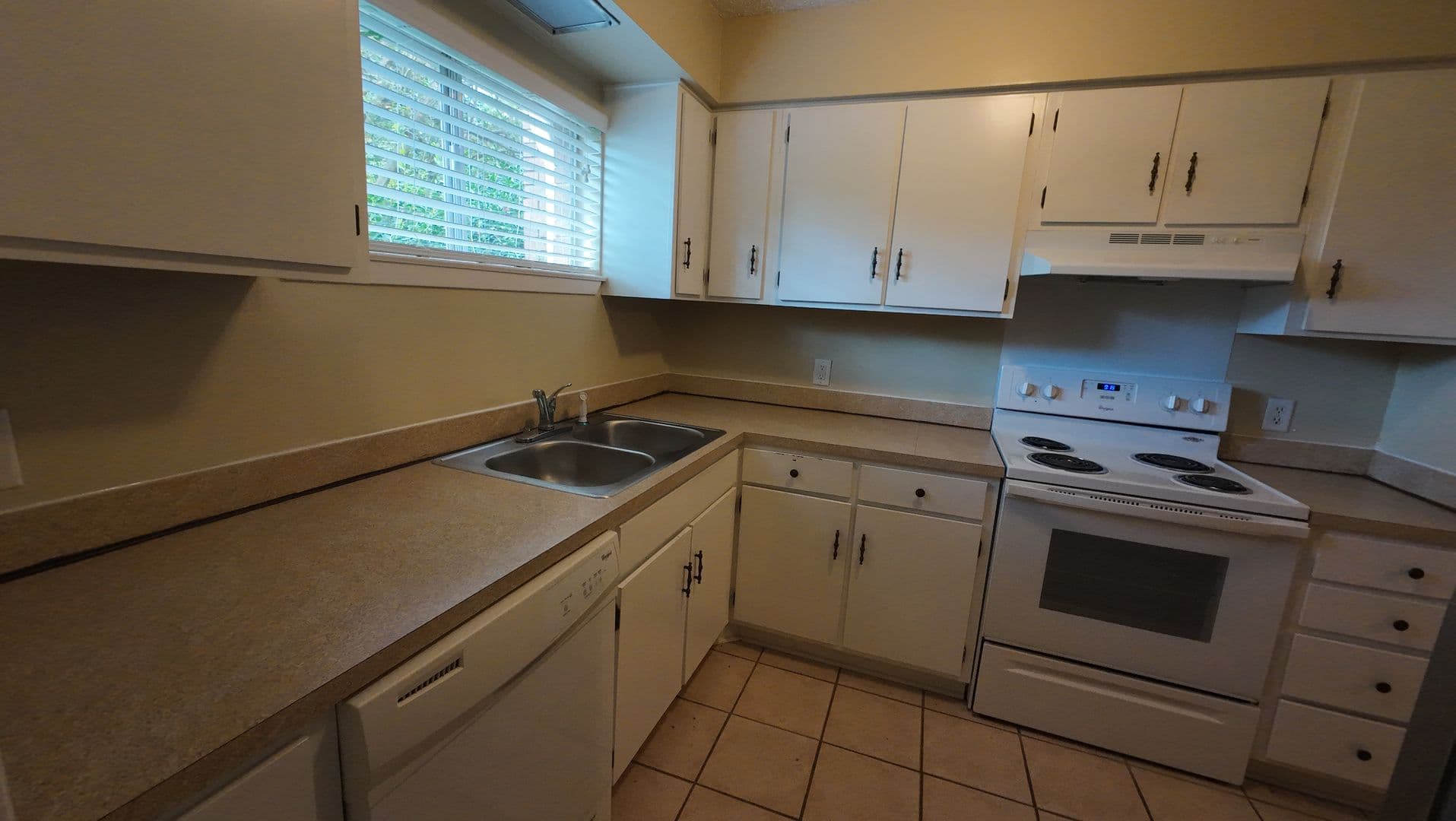 Mobile Townhome: 6527 Old Shell Road
