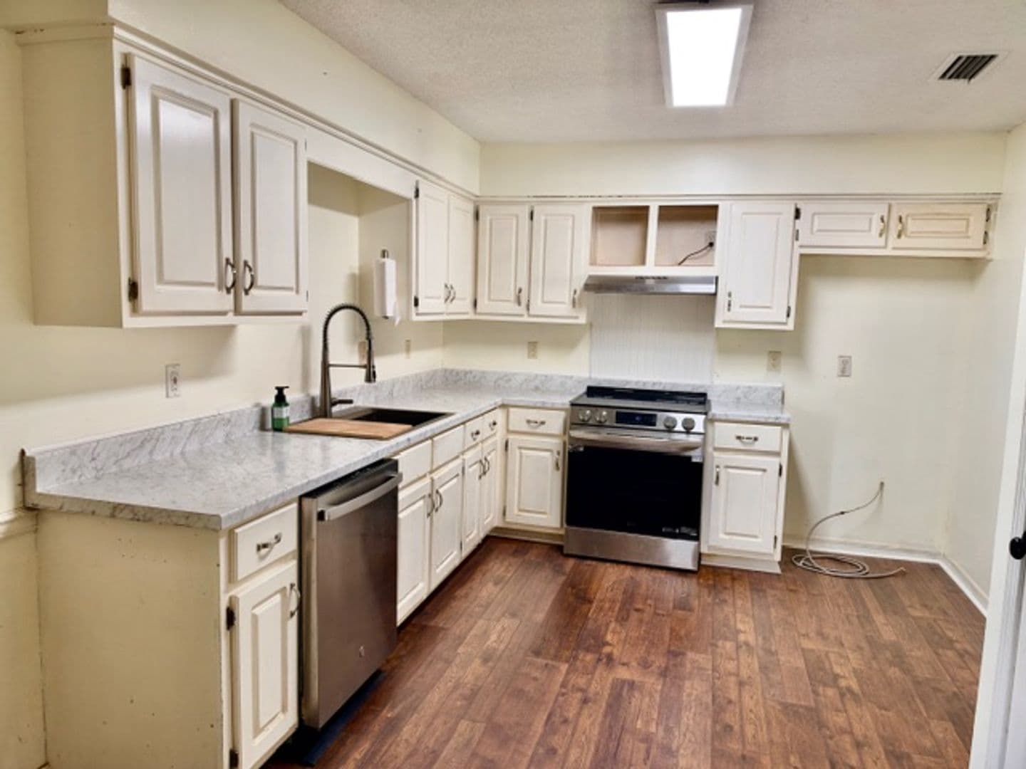Theodore House: 7210 Mahan Court