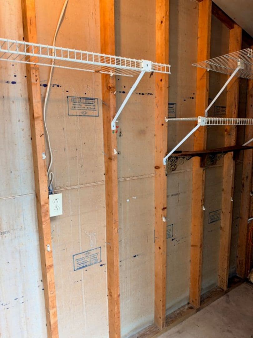 Mobile House: 270 Hillcrest Road