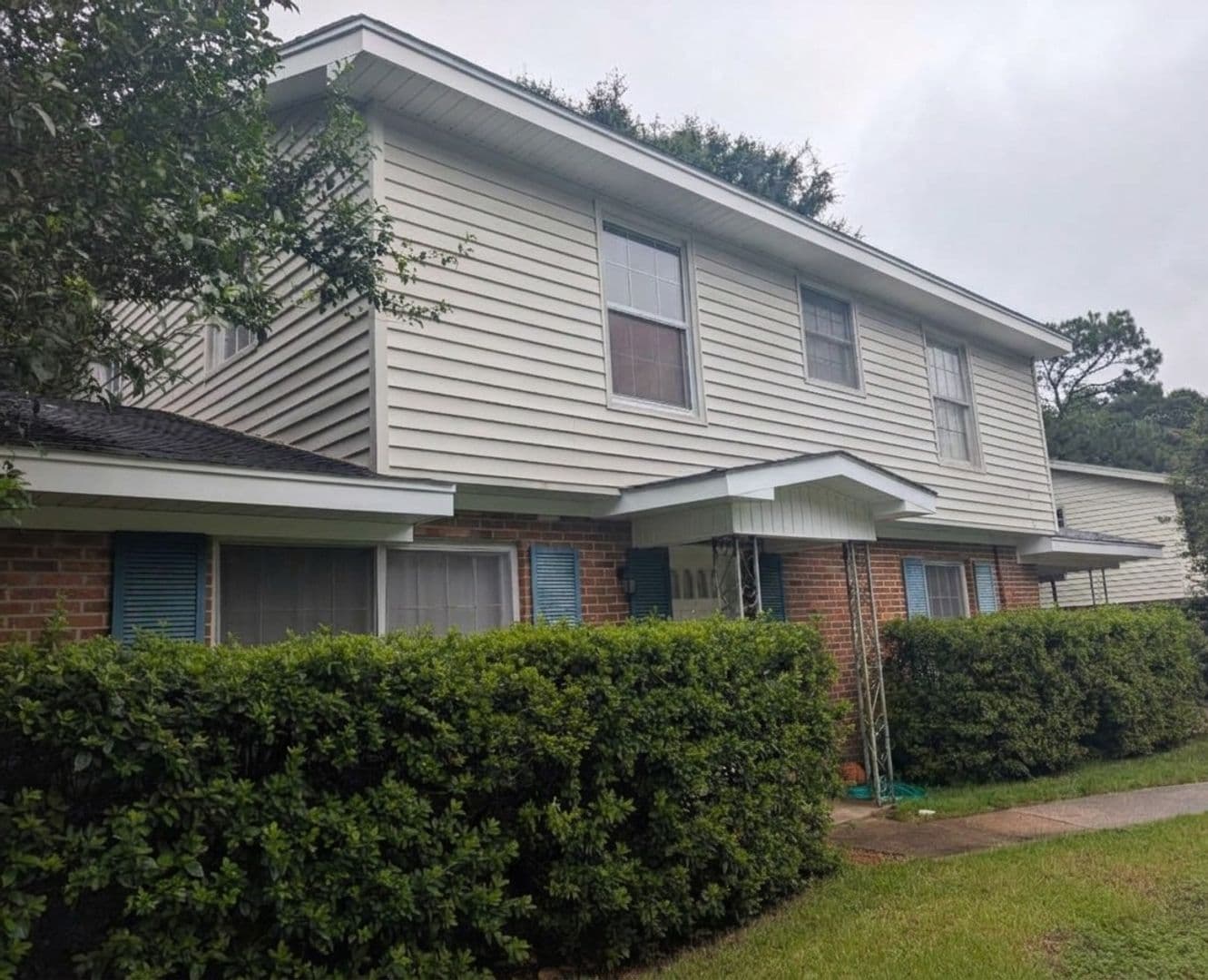 Mobile House: 301 Syracuse Street
