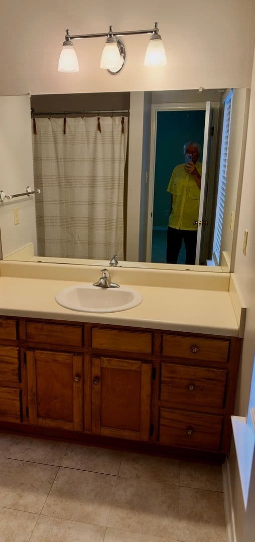 Mobile House: 270 Hillcrest Road