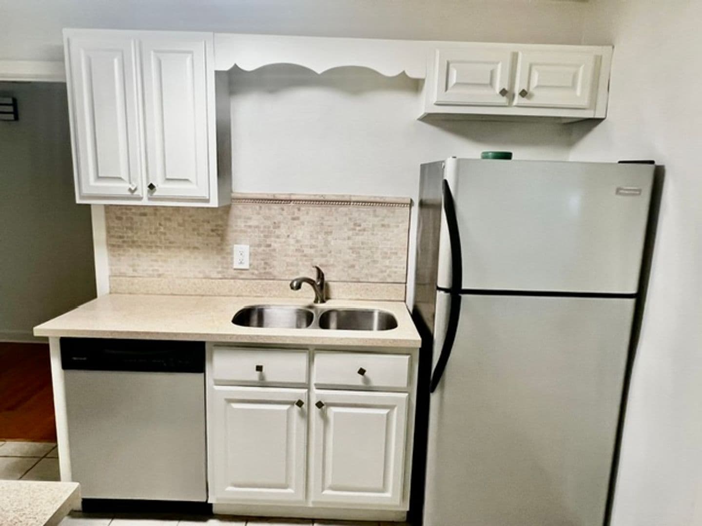 Mobile House: 107 Esplanade Ave