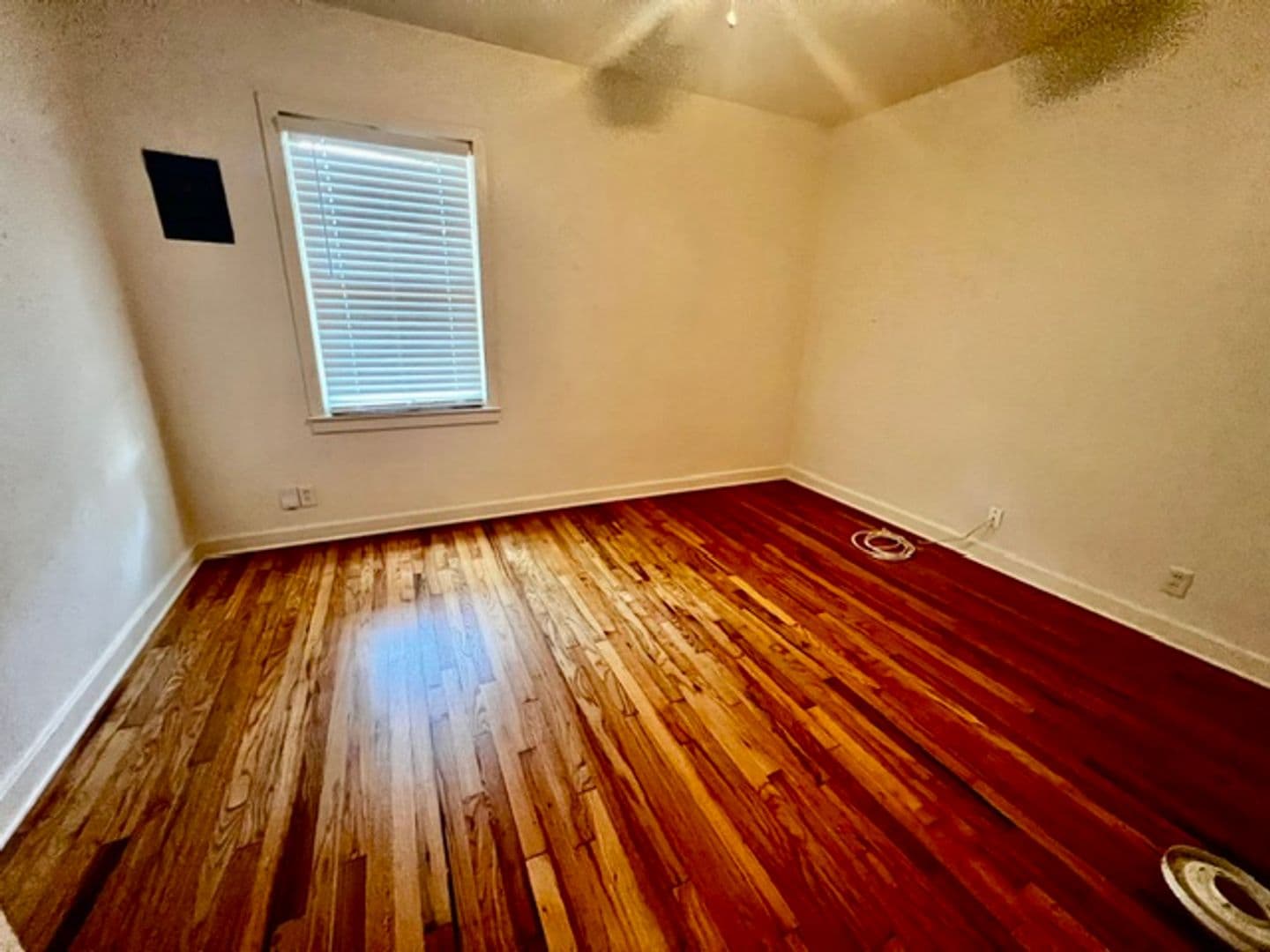 Mobile House: 107 Esplanade Ave