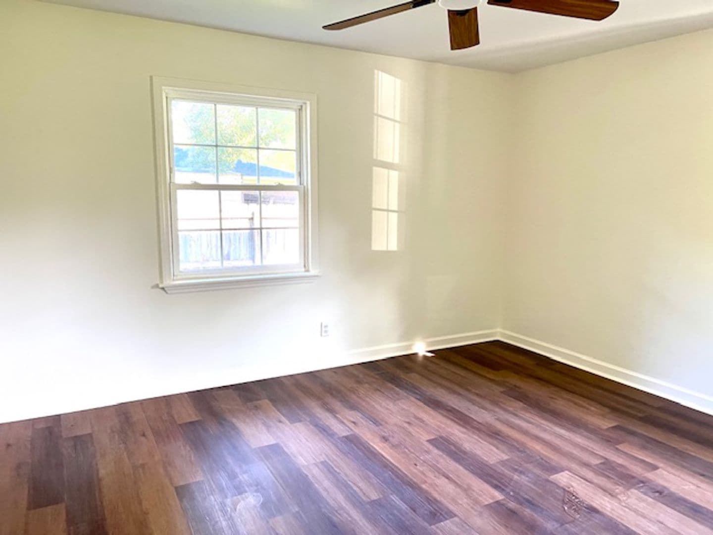Mobile House: 4113 Canal Circle E