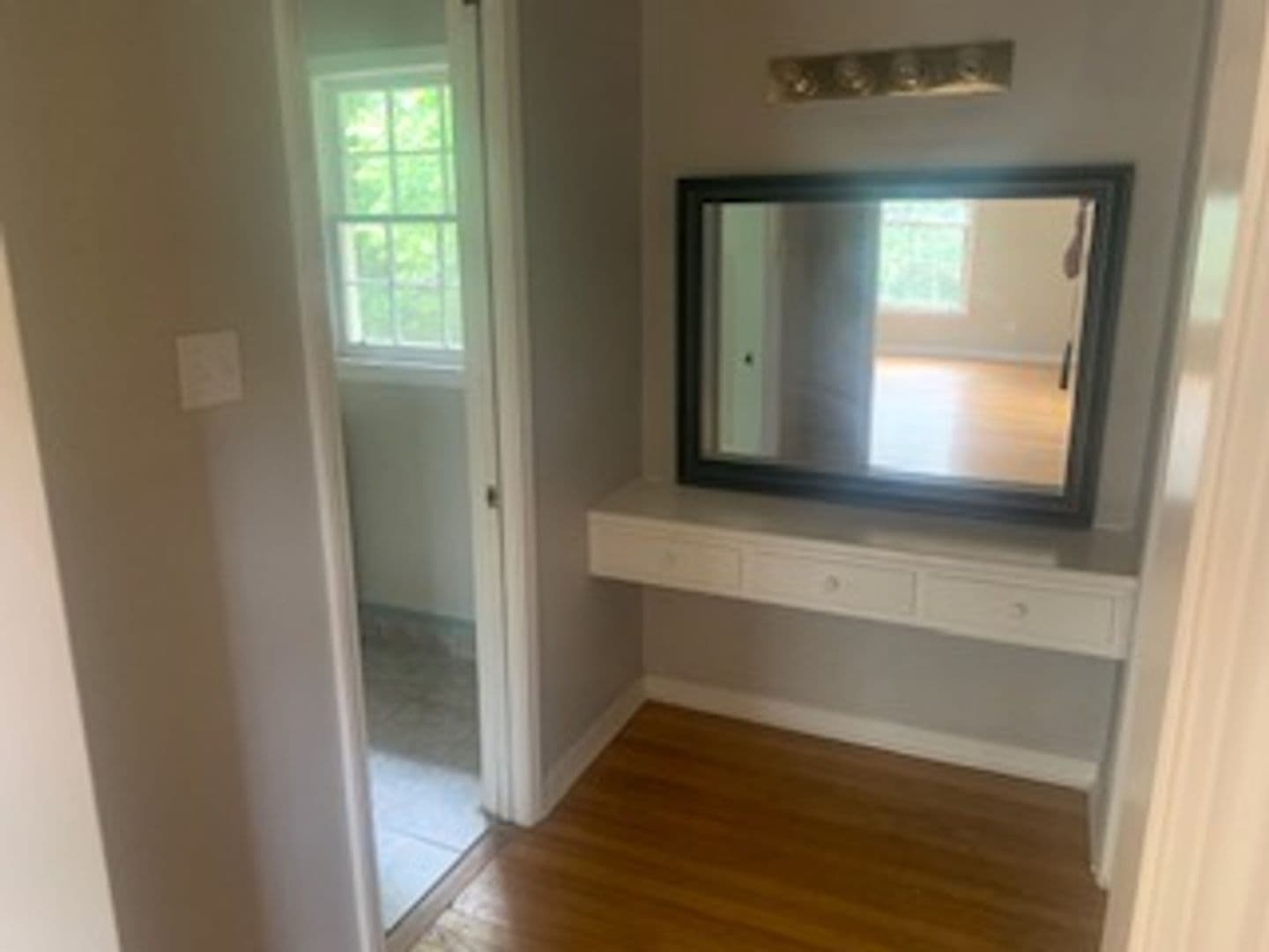 Mobile House: 301 Syracuse Street