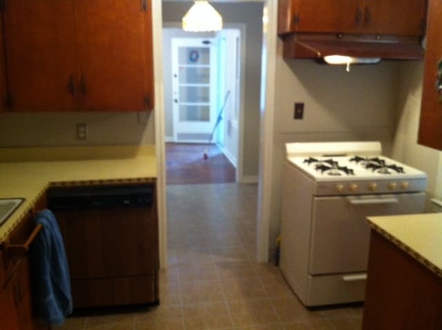 Mobile House: 2451 Richard Avenue