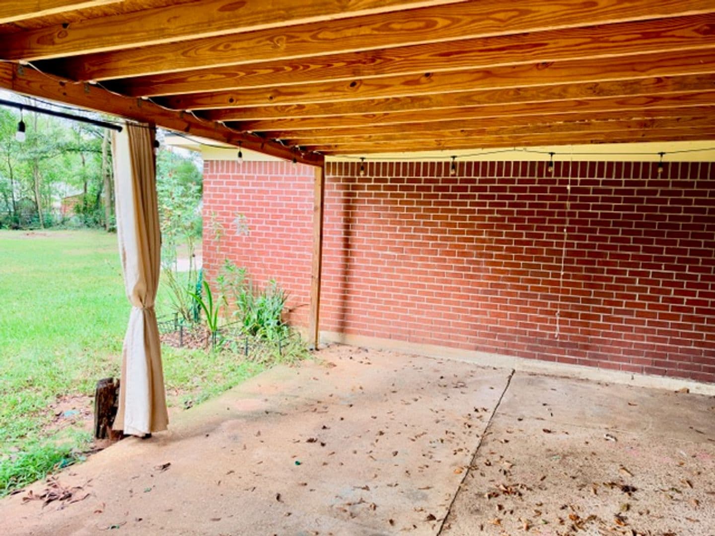 Theodore House: 7210 Mahan Court