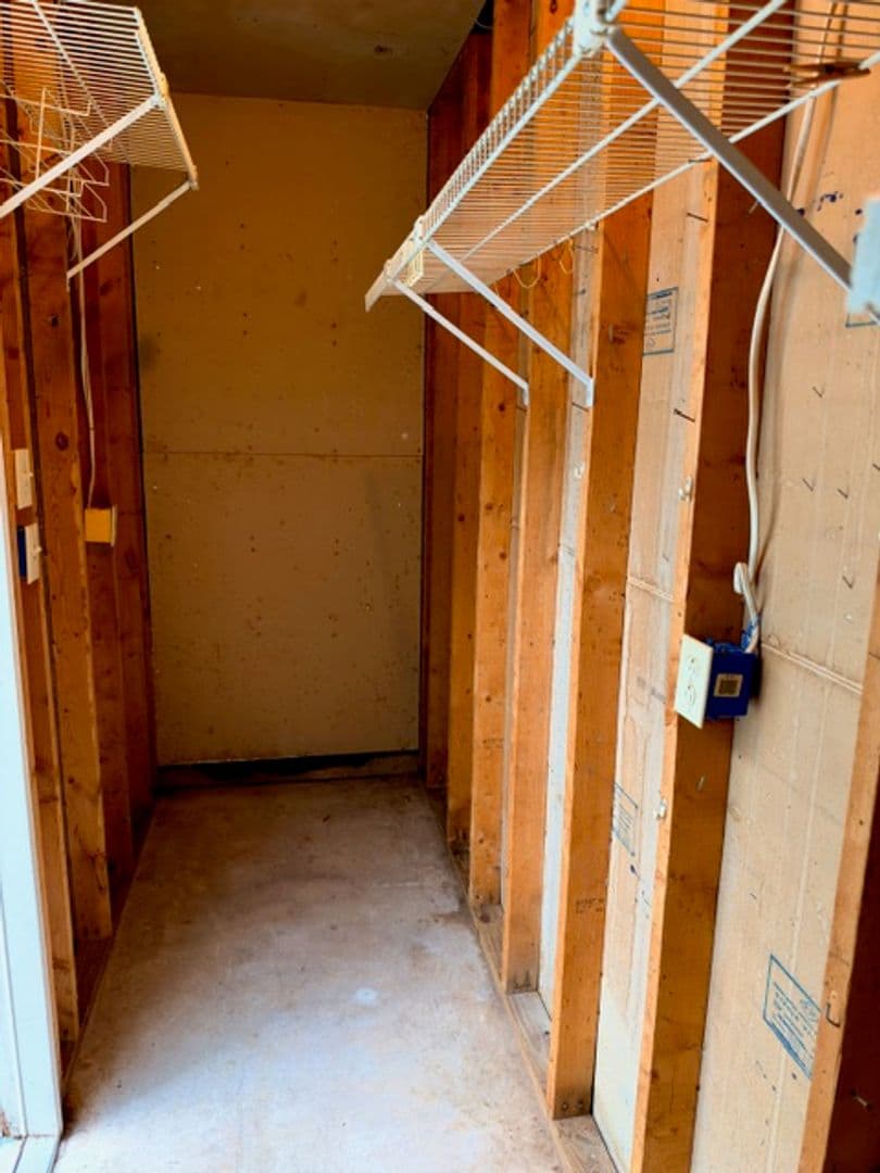 Mobile House: 270 Hillcrest Road