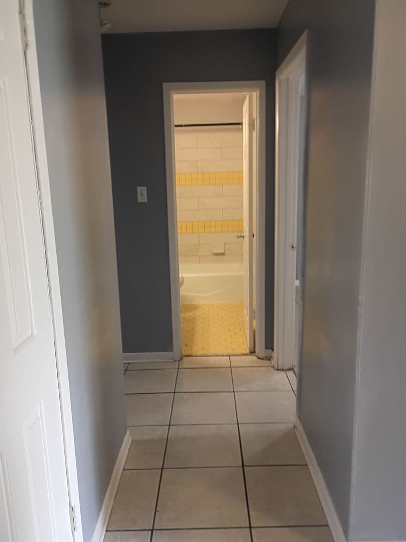 Mobile House: Navco Road 1007-B