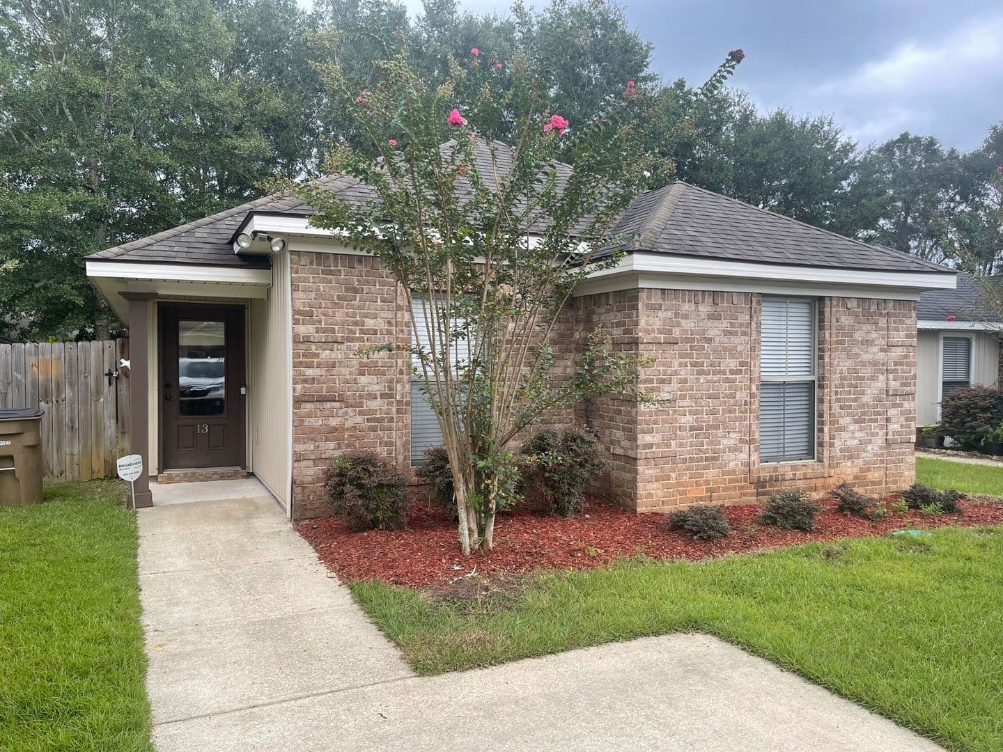 Mobile House: 13 Breydon Court