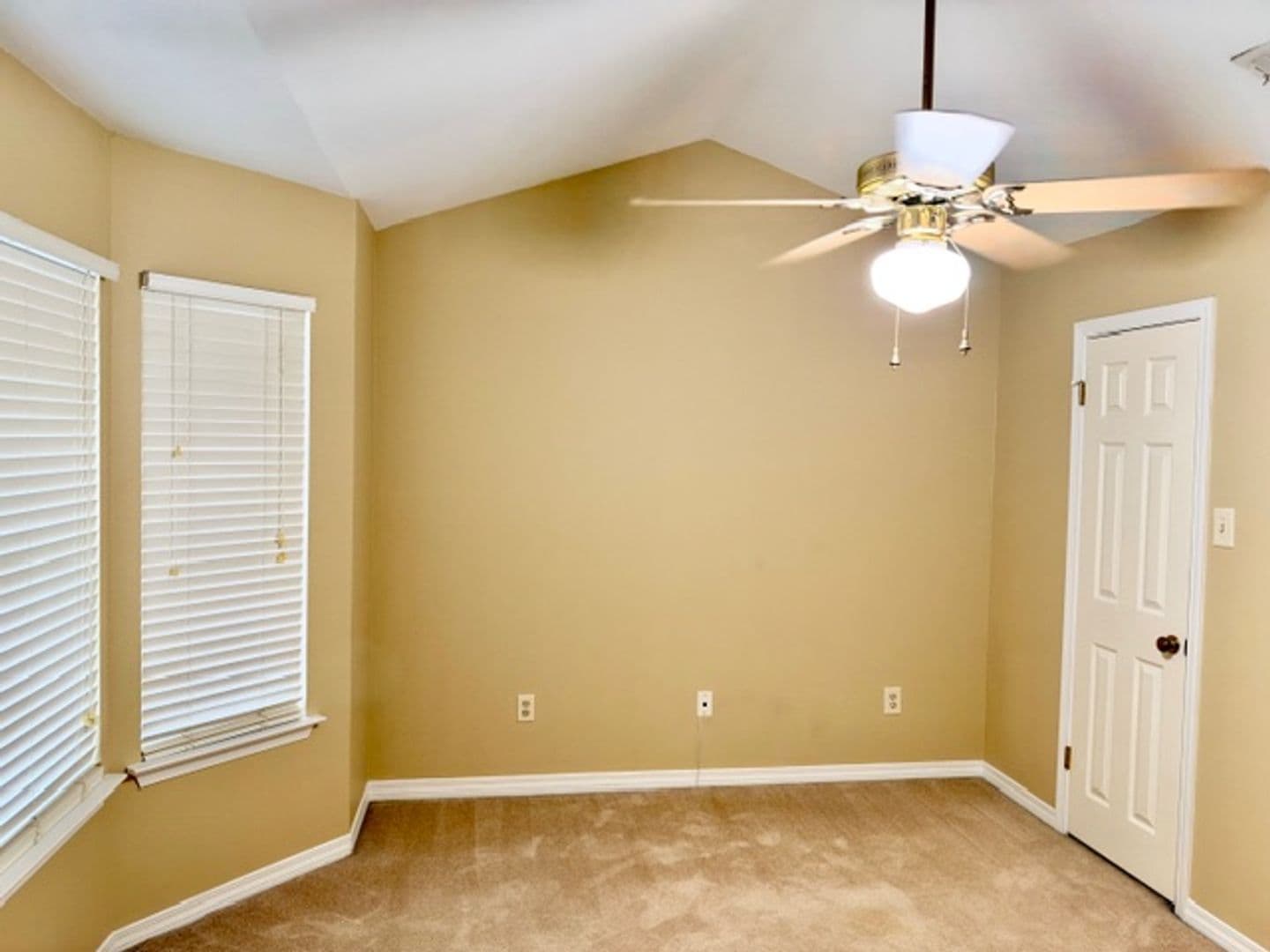 Mobile House: 270 Hillcrest Road