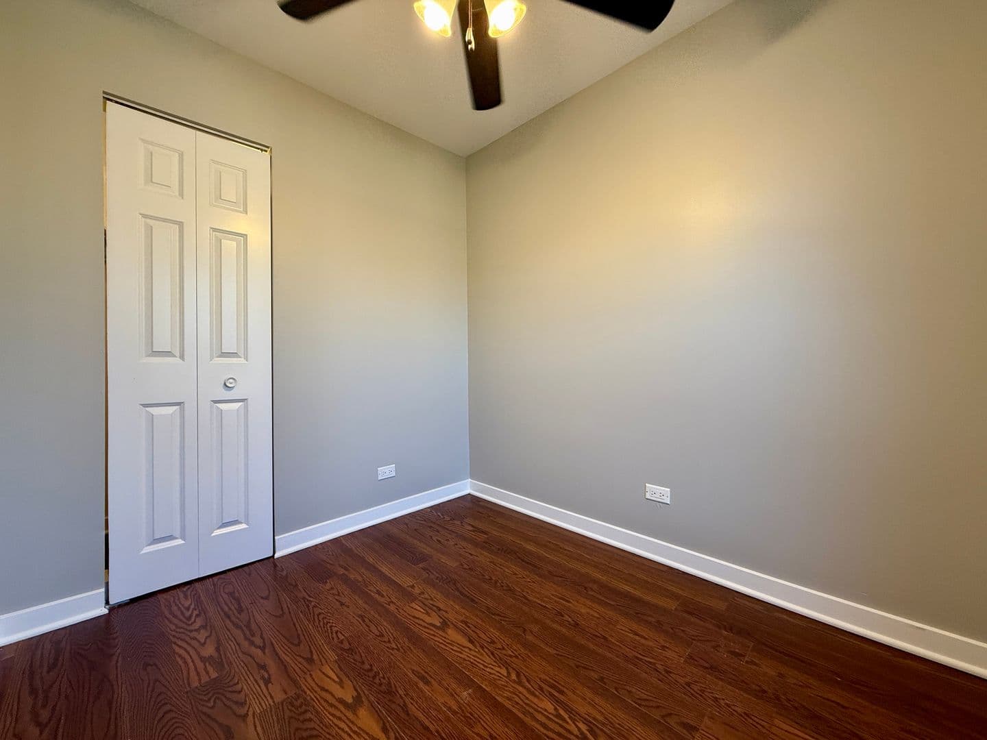 Chicago Apartment: 3728 S Parnell