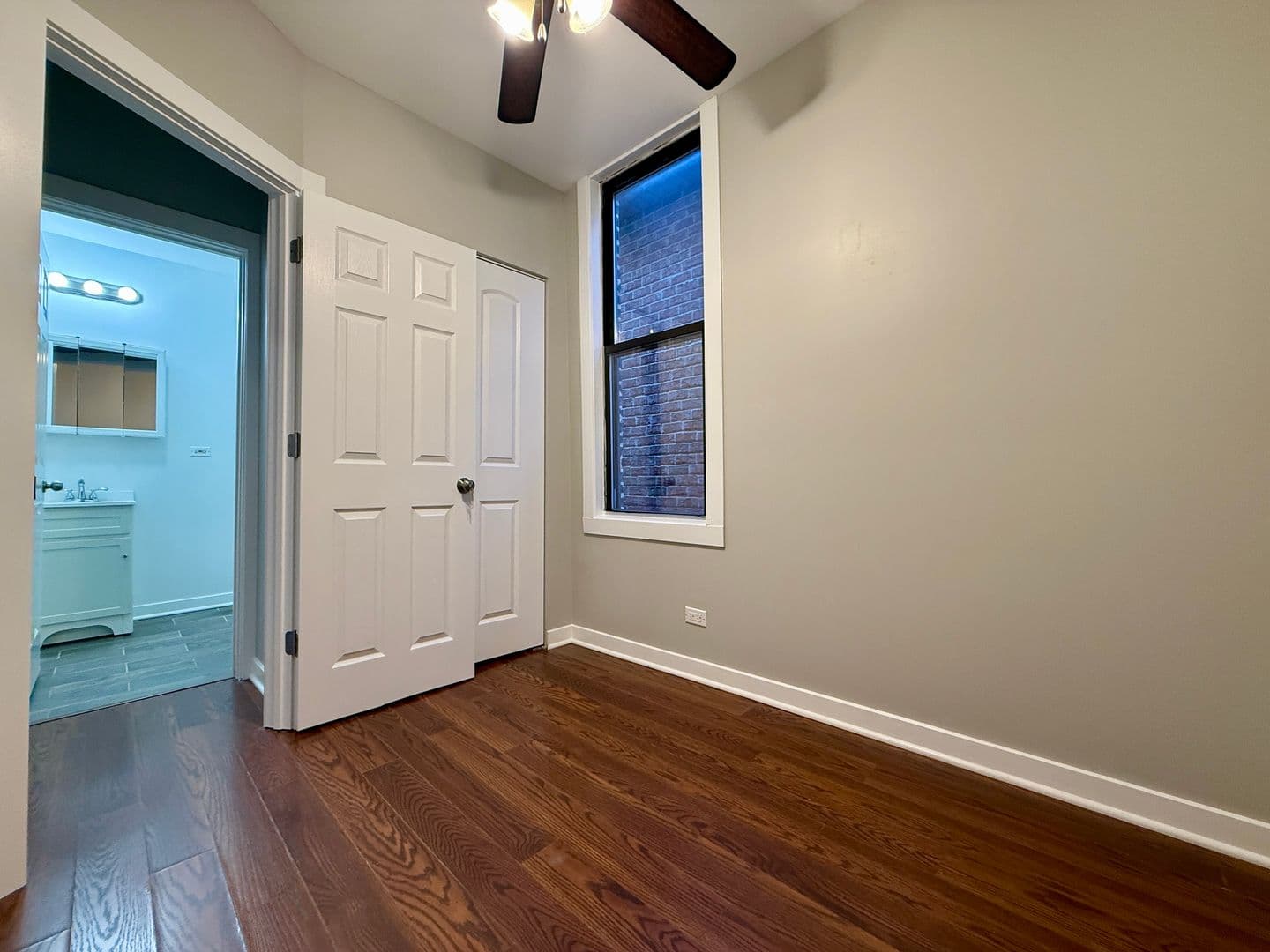 Chicago Apartment: 3728 S Parnell