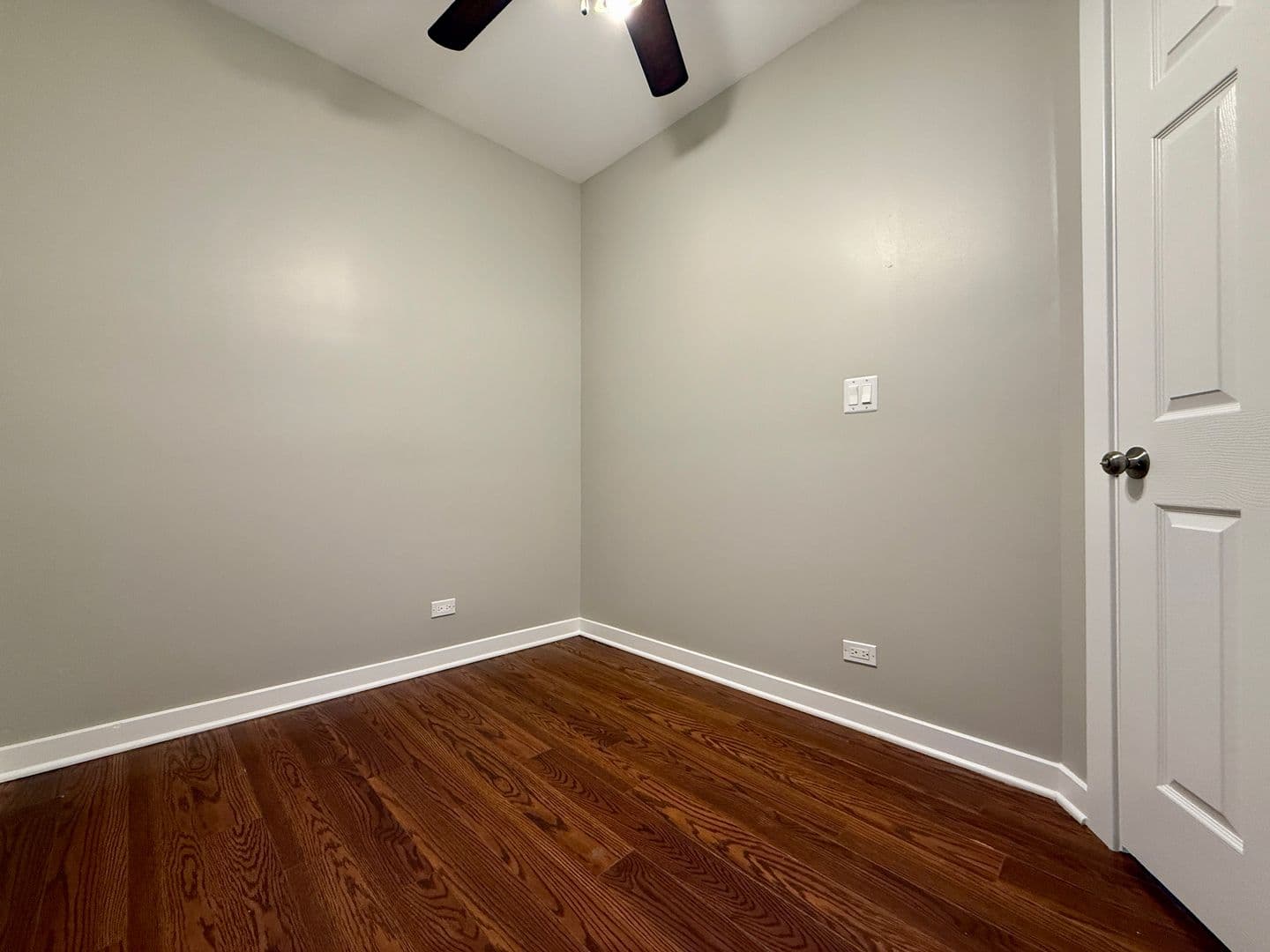 Chicago Apartment: 3728 S Parnell