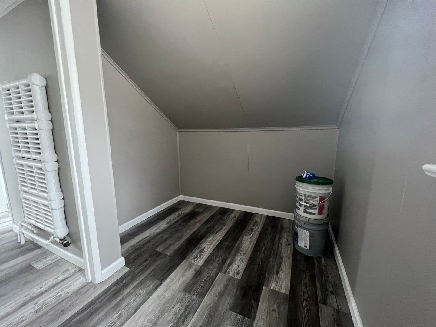 Easton Apartment: 3006 William Penn Highway