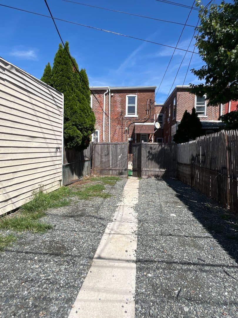 Allentown Apartment: 608 N 12th Street