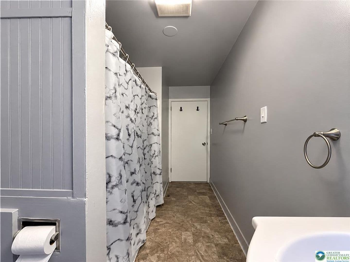 Slatington Apartment: 515 W Washington St
