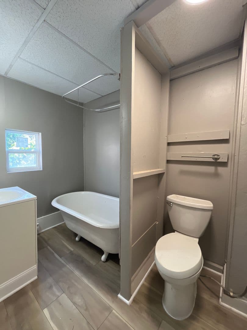 Bethlehem Apartment: 1012 Evans Street