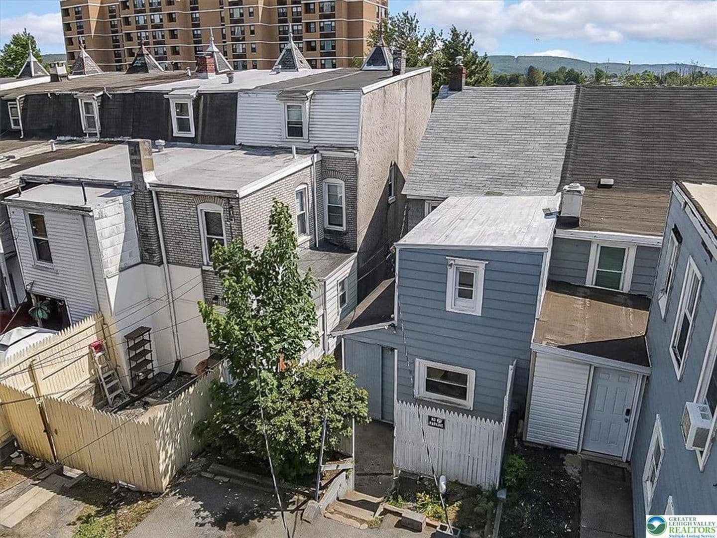 Allentown House: 841 Jackson Street