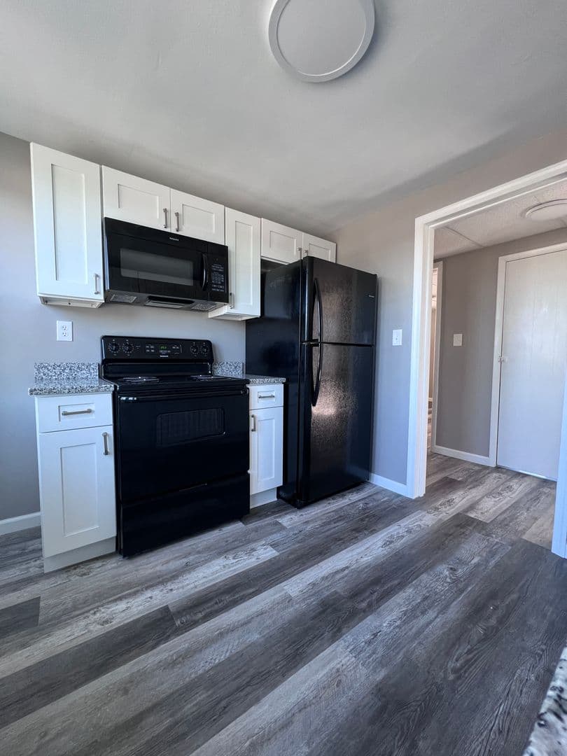 Easton Apartment: 3006 William Penn Highway