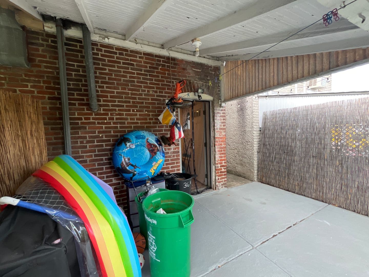 Allentown House: 364 W Green Street