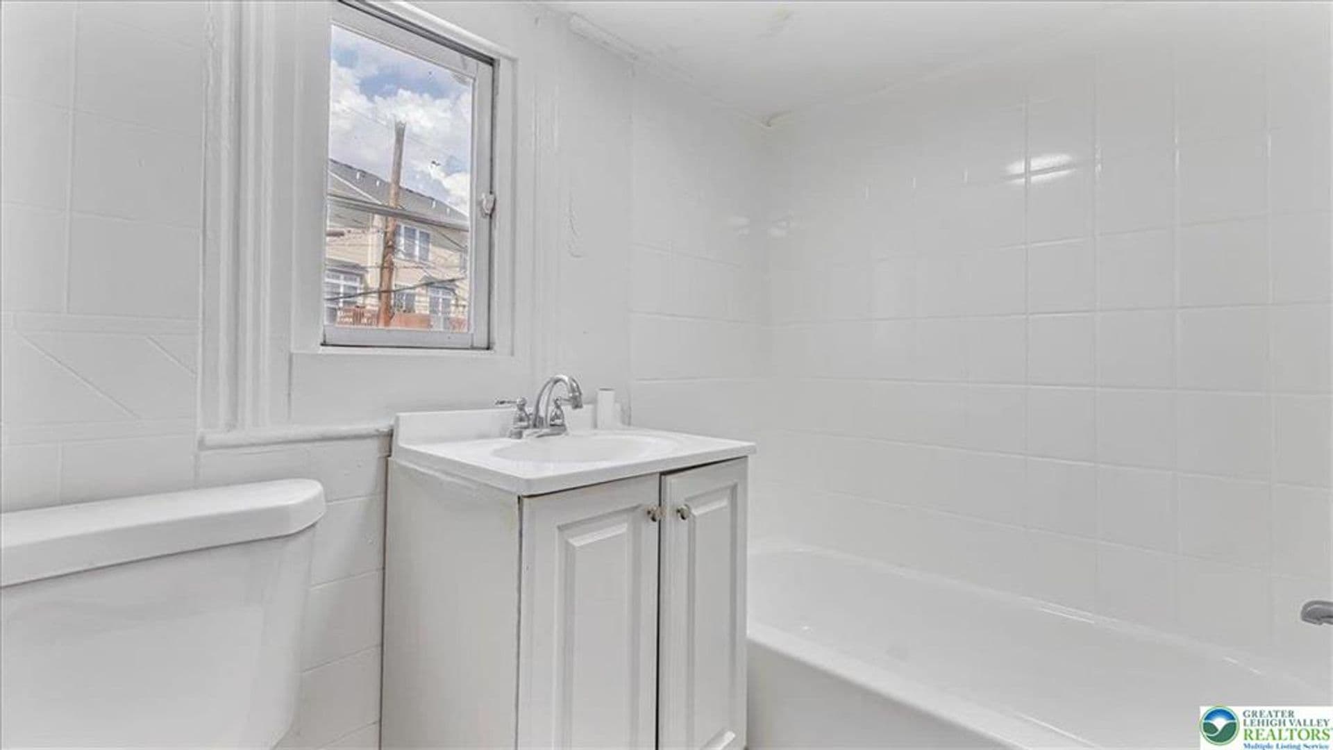 Allentown House: 841 Jackson Street