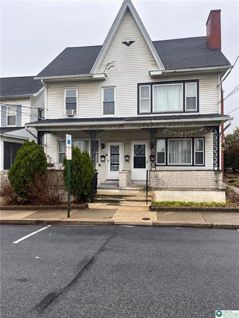 Slatington Apartment: 515 W Washington St