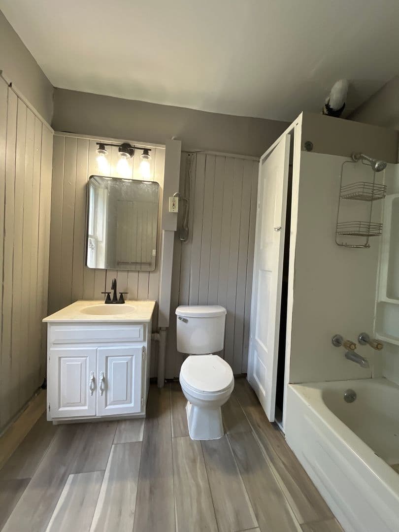 Bethlehem Apartment: 1012 Evans Street