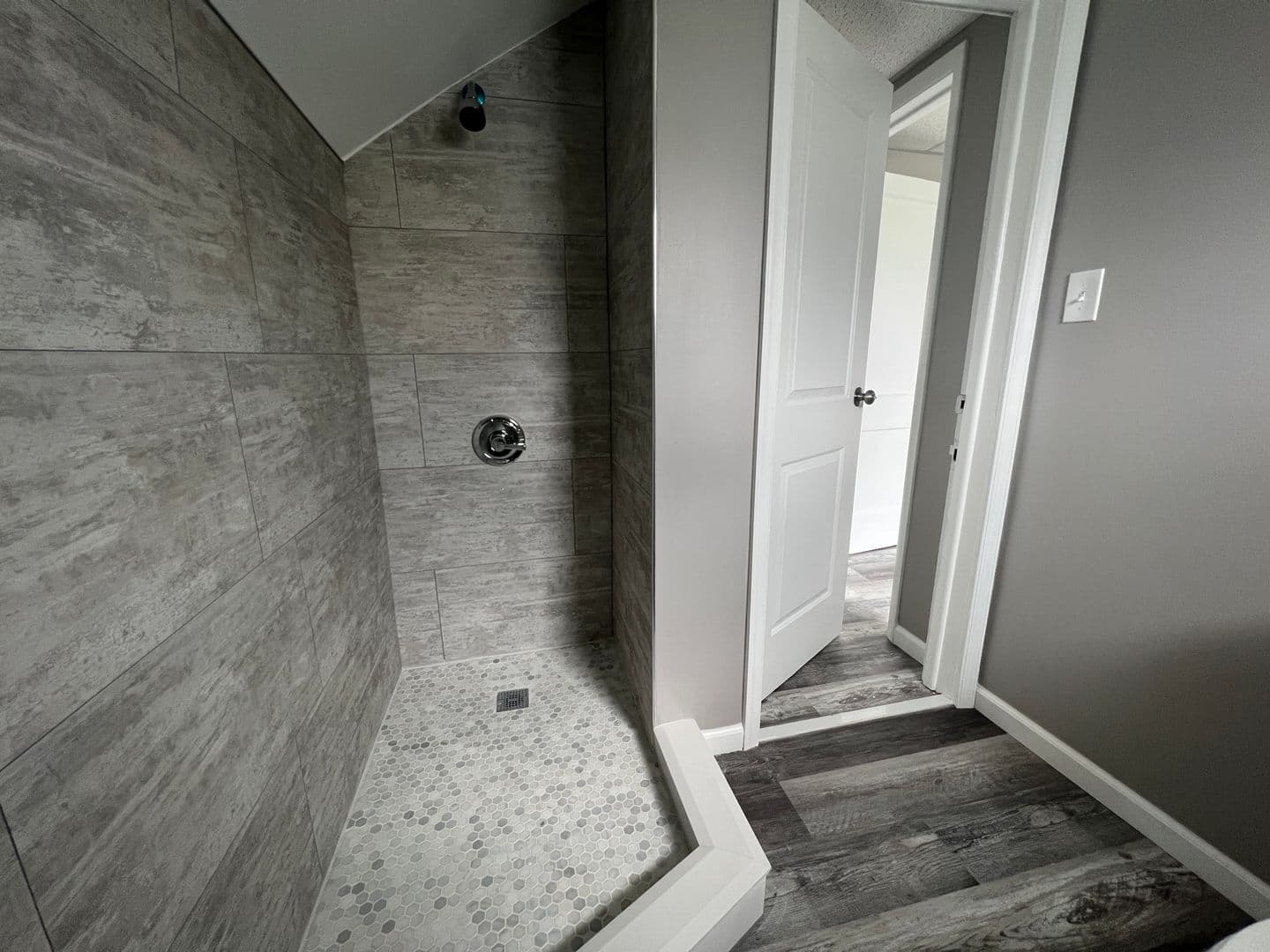 Easton Apartment: 3006 William Penn Highway