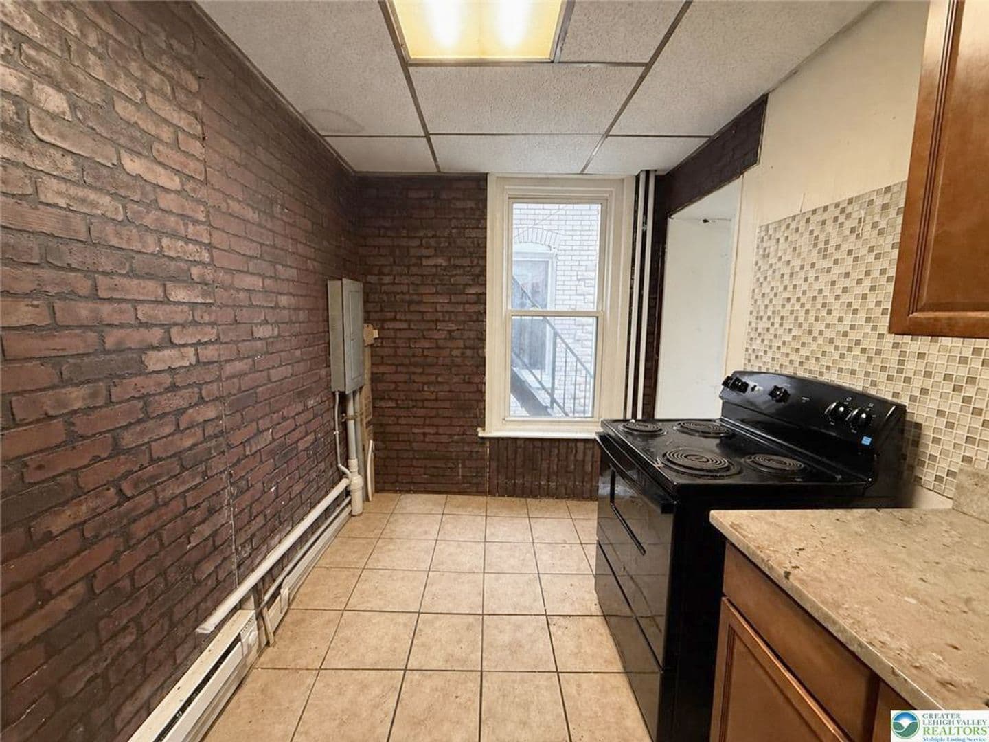 Allentown Apartment: 518 W Tilghman Street
