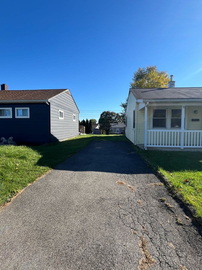 Bethlehem House: 2524 West Boulevard