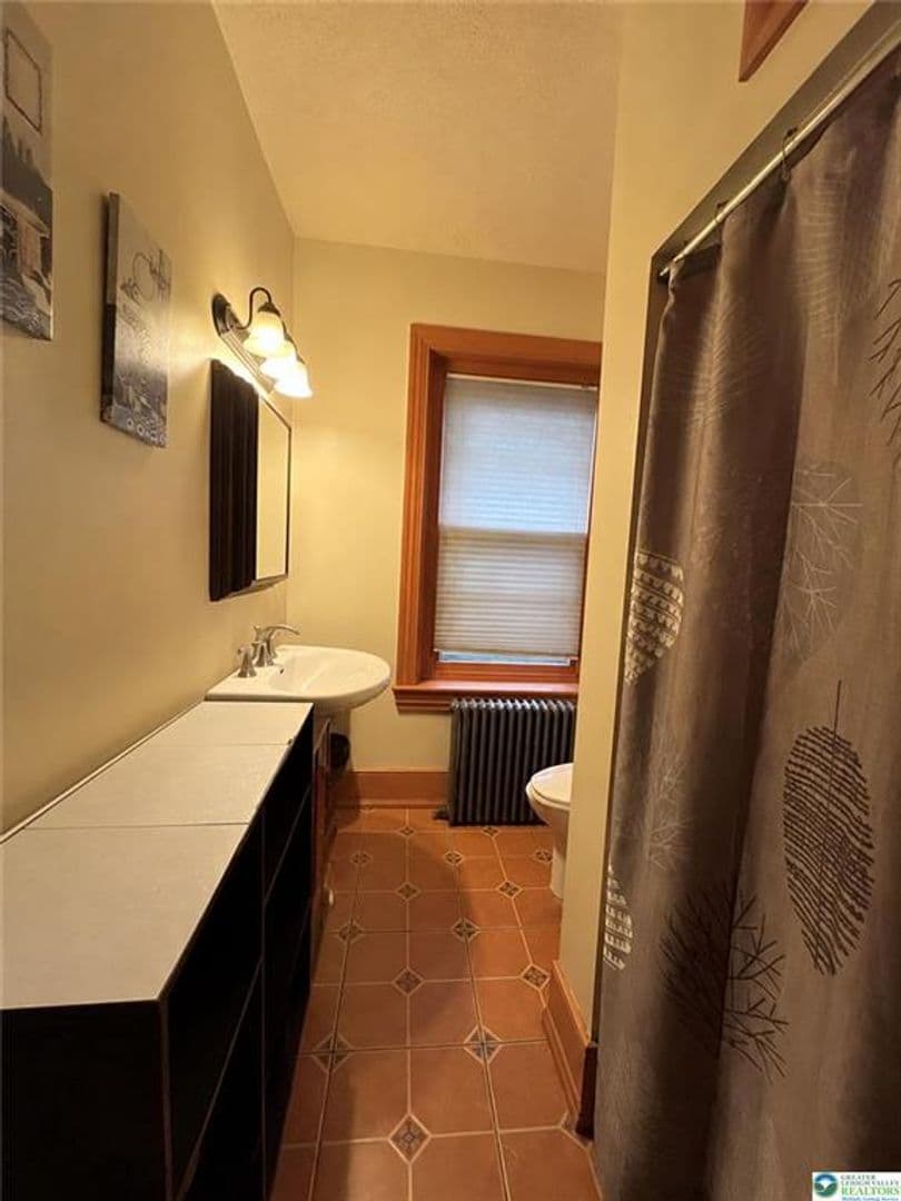 Allentown Apartment: 325 N 8th Street