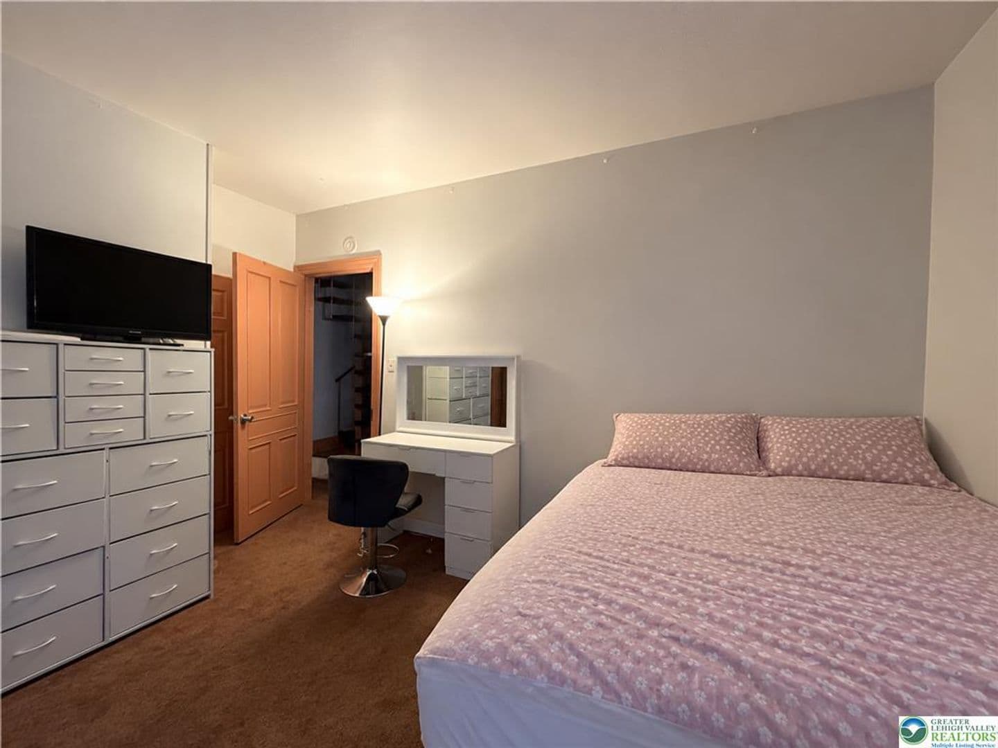 Allentown Apartment: 325 N 8th Street