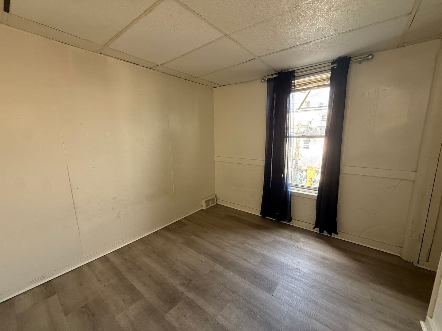 Allentown House: 525 1/2 Elliger Street