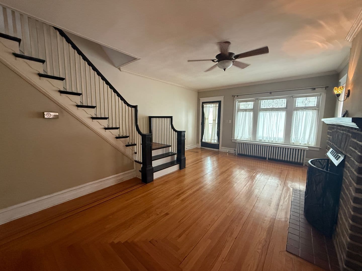 Allentown House: 1930 W Chew St.