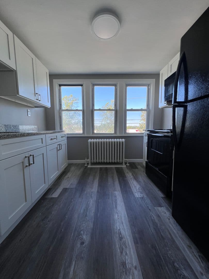 Easton Apartment: 3006 William Penn Highway