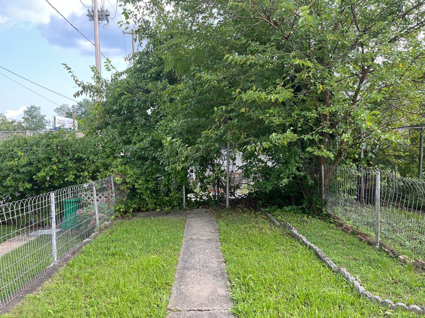 Allentown House: 364 W Green Street