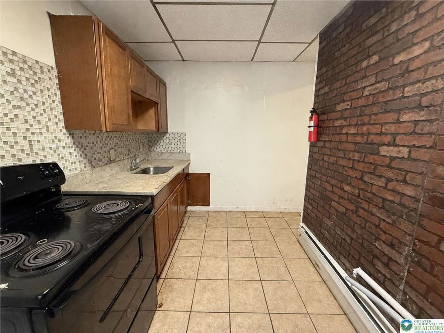 Allentown Apartment: 518 W Tilghman Street