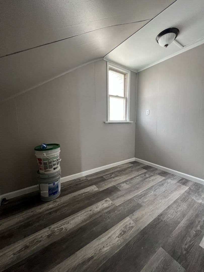 Easton Apartment: 3006 William Penn Highway