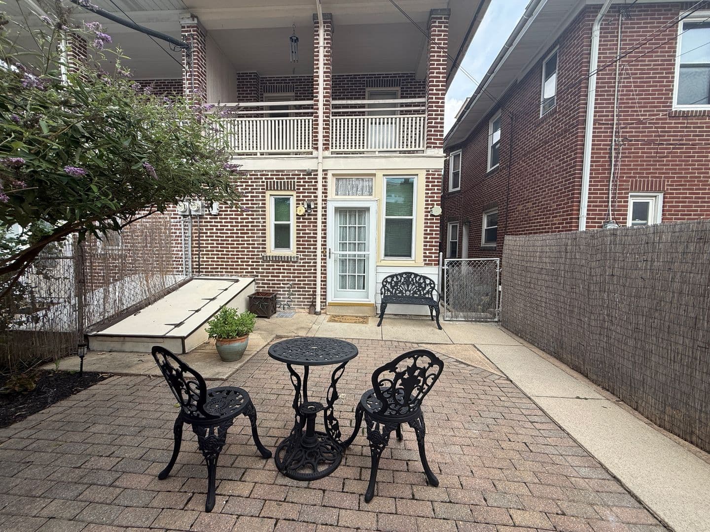 Allentown House: 1930 W Chew St.