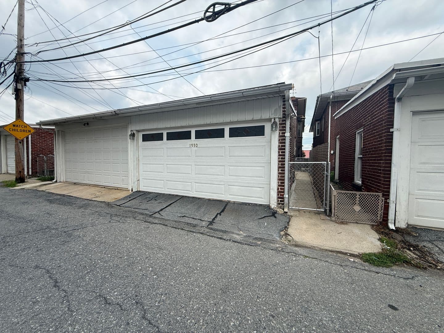 Allentown House: 1930 W Chew St.