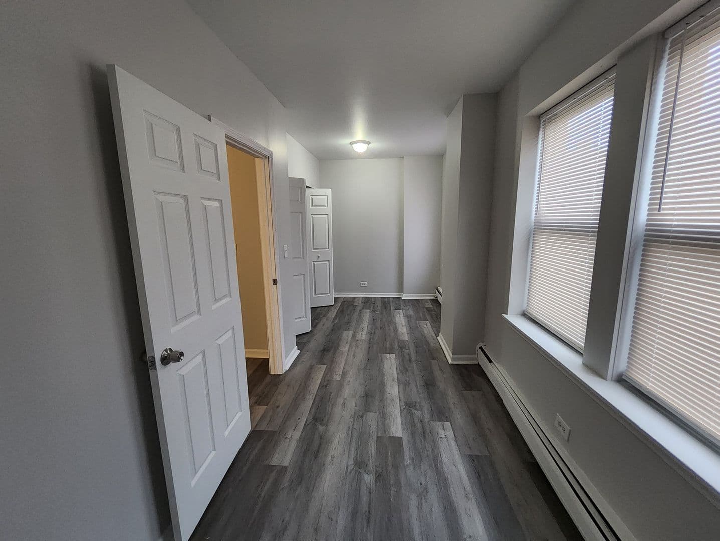 Chicago Apartment: 7048-50 s Merrill Ave.