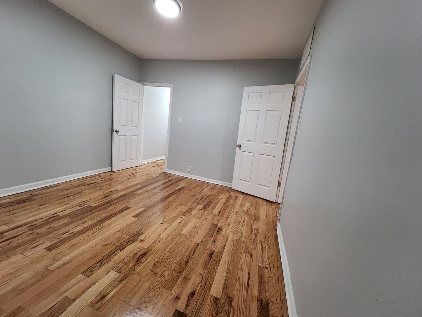 Chicago Apartment: 7451-59 S Bennett Ave.