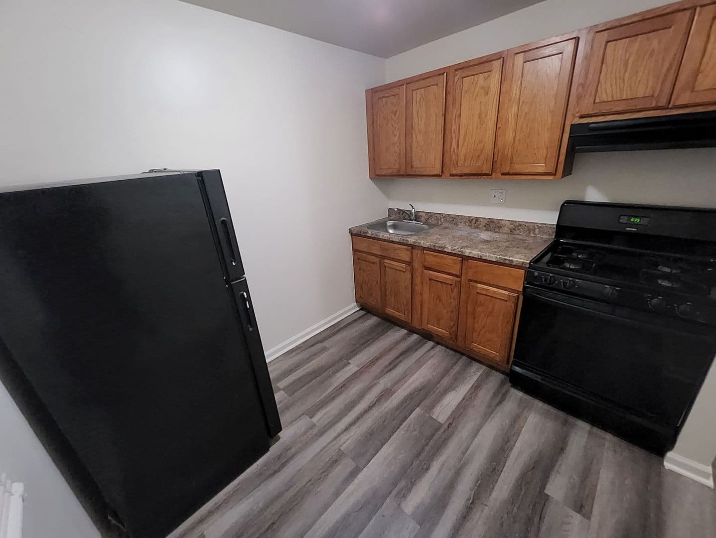 Chicago Apartment: 6650-58 S Drexel Ave.