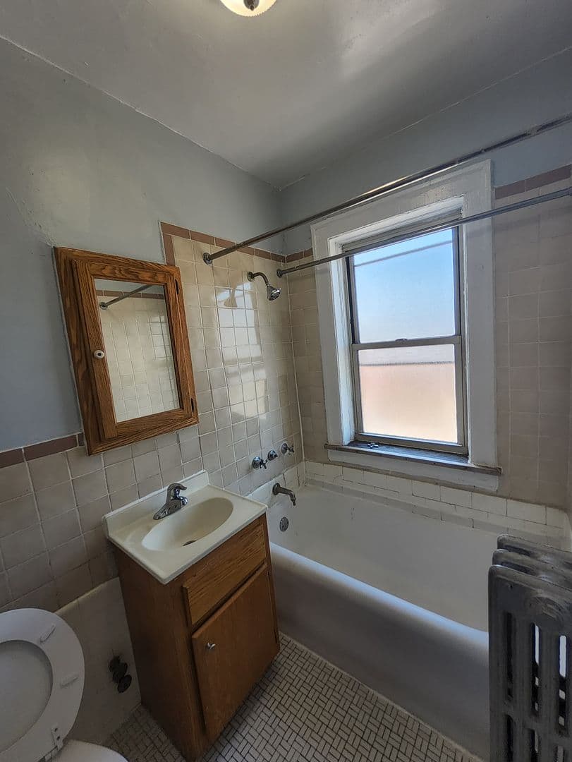 Chicago Apartment: 2445 E 72nd St.