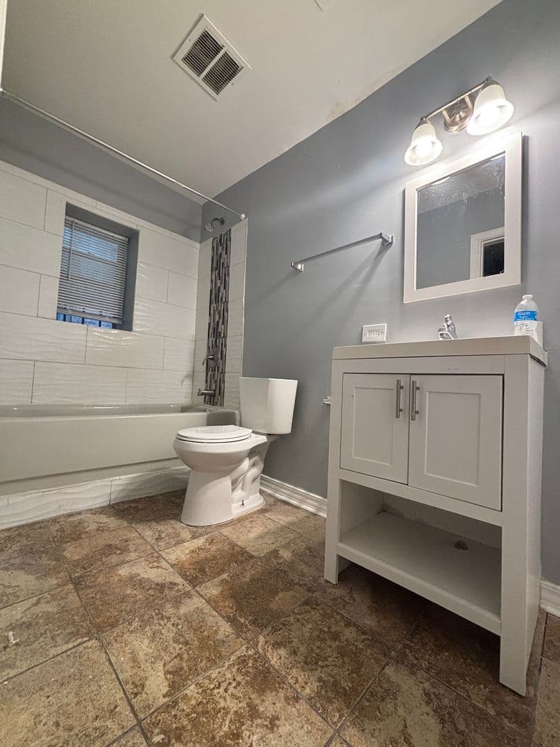 Chicago Apartment: 7419 S Colfax Ave.
