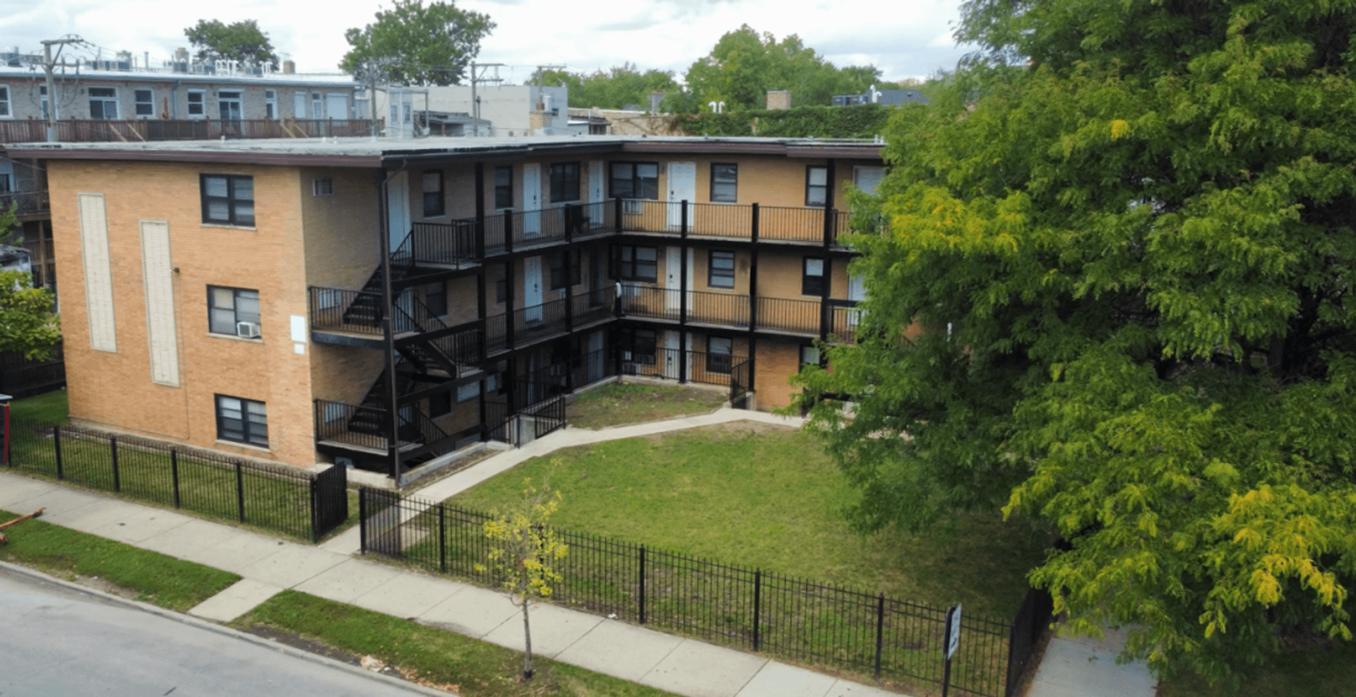 Chicago Apartment: 6650-58 S Drexel Ave.