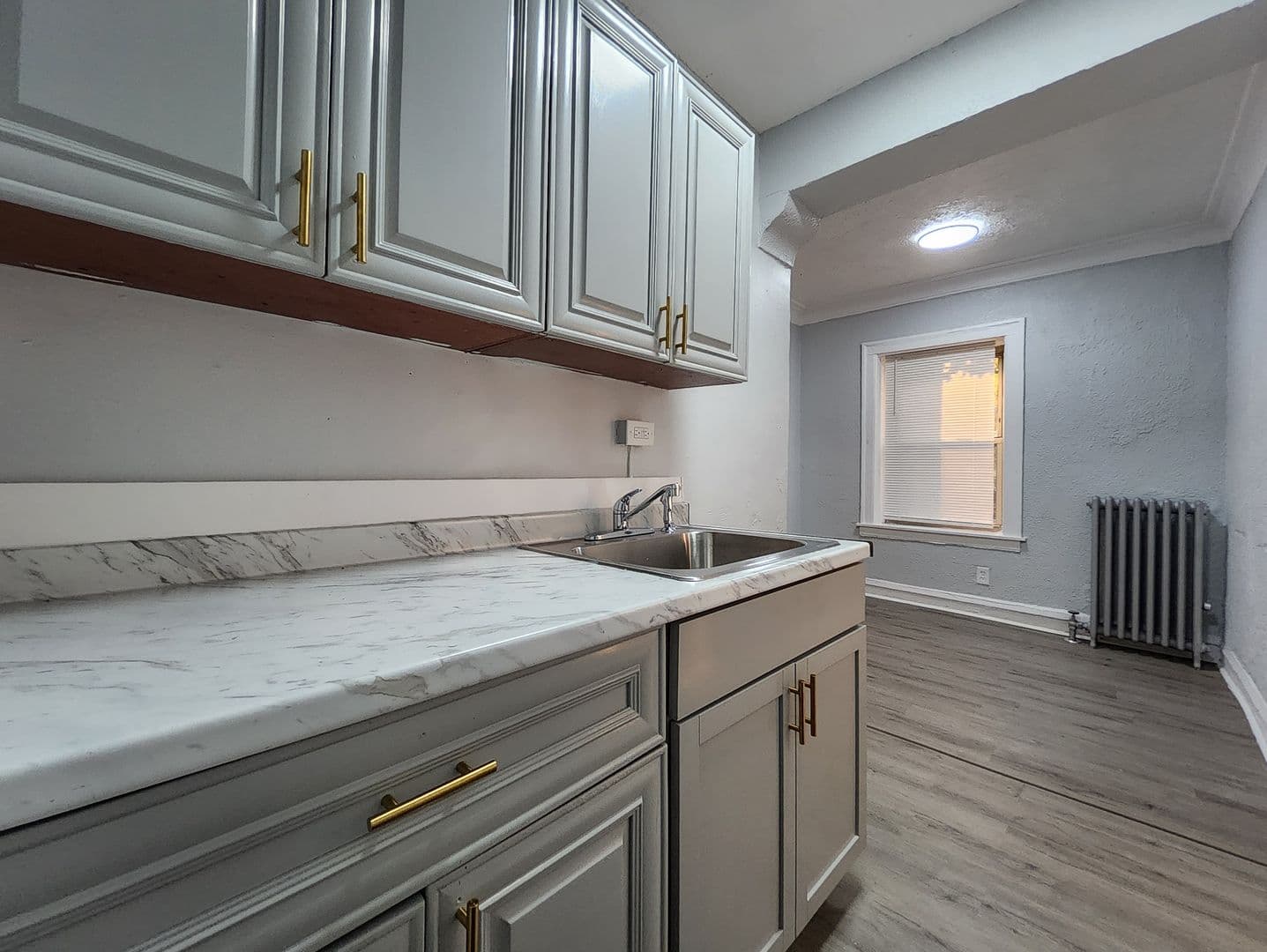 Chicago Apartment: 2445 E 72nd St.
