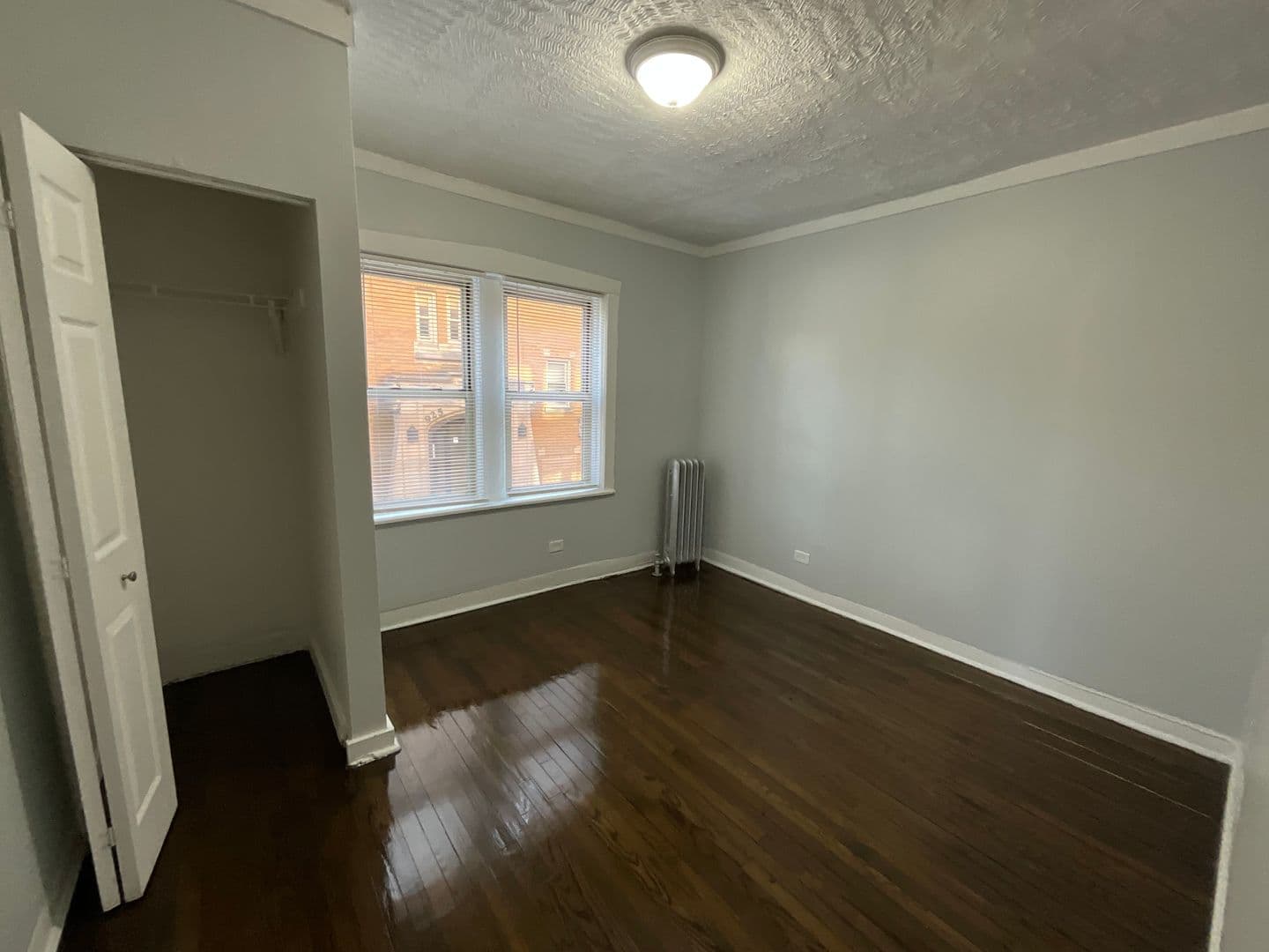 Chicago Apartment: 6600 S Ingleside Ave
