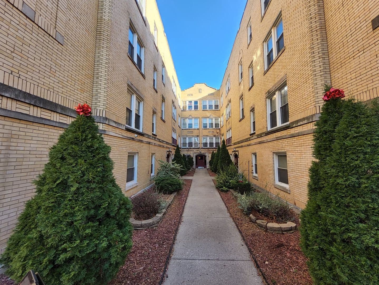 Chicago Apartment: 6625-29 S Drexel Ave.